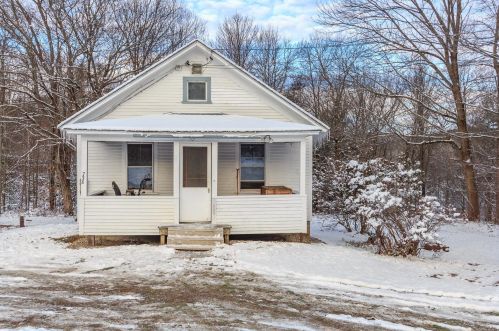 738 Hanover St, Unity, NH 03743-5046