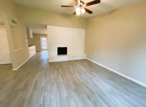 614 Jeff Davis Dr, Richmond TX  77469-5704 exterior