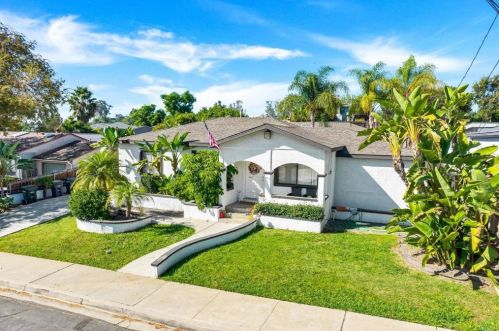 9378 Manor Dr, La Mesa CA  91942-3618 exterior