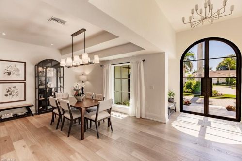 579 Neapolitan Way, Naples FL  34103-8567 exterior