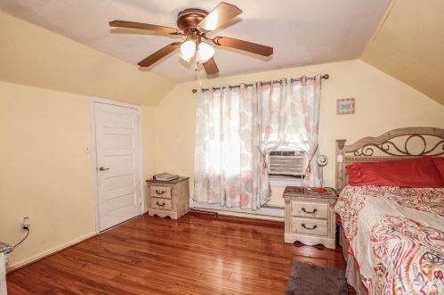 229 Delmore Ave, South Plainfield NJ  07080-3207 exterior