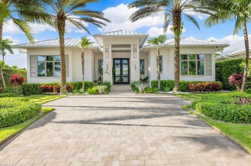 653 13th Ave, Naples, FL 34102-8019