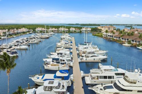 5510 Hbr Vlg Dr, Vero Beach FL  32967-7369 exterior