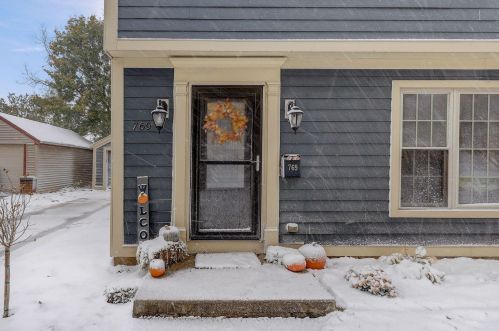 769 7th Ave, West Bend, WI 53095-3944