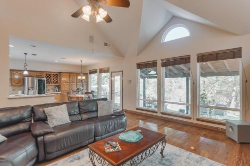 2012 Walden Blvd, Lewisville TX  75022-4472 exterior