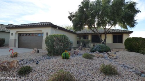 949 Cowboy Canyon Dr, Green Valley, AZ 85614-5546