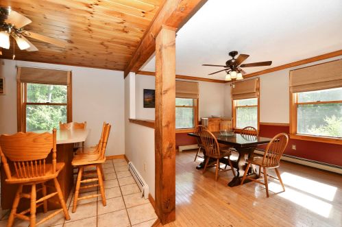 44 Tolend Rd, Dover NH  03820-5501 exterior