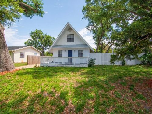 386 13th Ave, Vero Beach, FL 32962-2849