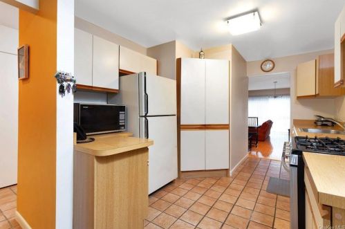 45 Spg Pond Dr, Crotonville NY  10562-2034 exterior