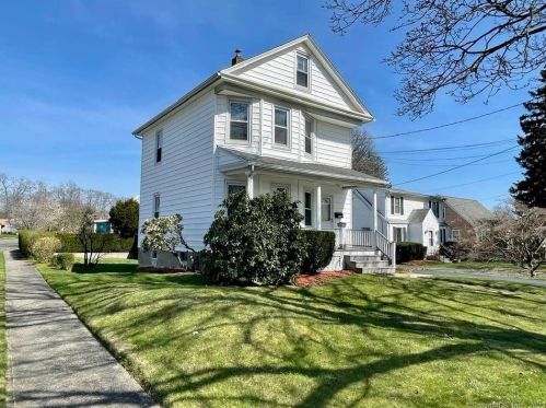 766 Huntington Rd, Stratford, CT 06614-3112