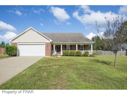 253 Bent Oak Ct, Raeford, NC 28376-6159