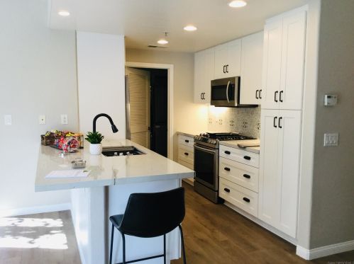 13033 Evening Creek Dr, San Diego, CA 92128-8117