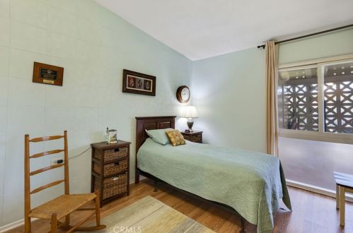 13361 El Dorado Dr, Seal Beach CA  90740-6801 exterior