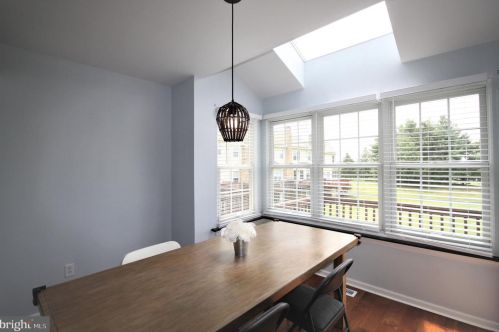 118 Shoal Creek Dr, Blue Bell PA  19422-3250 exterior