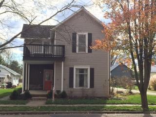 521 Marietta St, Hide Away Hills, OH 43107-1129