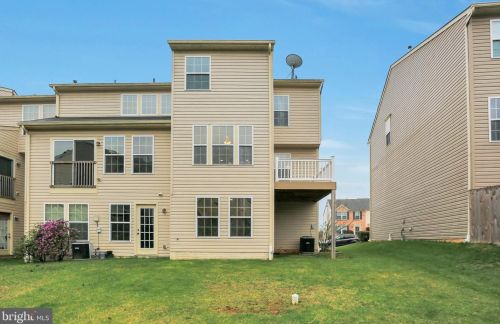 726 Blossom Dr, Hanover PA  17331-2078 exterior