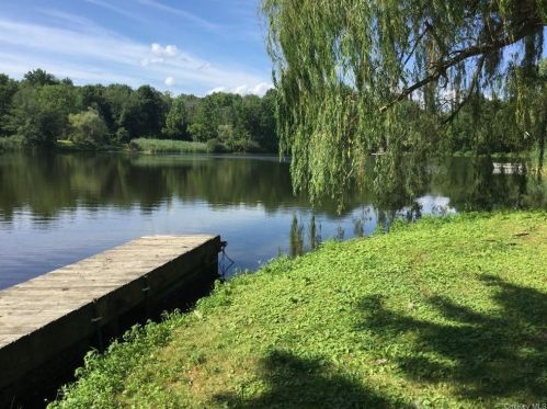 34 Upper Hillman Rd, Warwick, NY 10990-2653