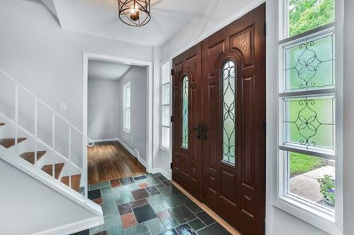 713 Rockwood Dr, Gibsonia, PA 15044-9351