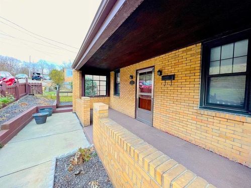 1713 Walnut St, Ambridge, PA 15003-1730