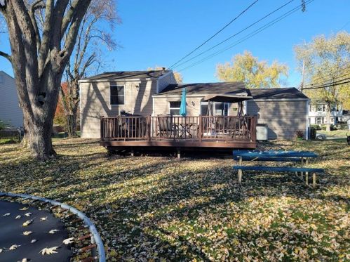 205 Brentwood Dr, Englewood, OH 45322-2459