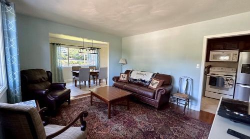 493 Birch Way, New Kensington PA  15068-5037 exterior