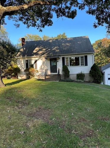 92 Garrigus Ct, Waterbury CT  06716-3104 exterior
