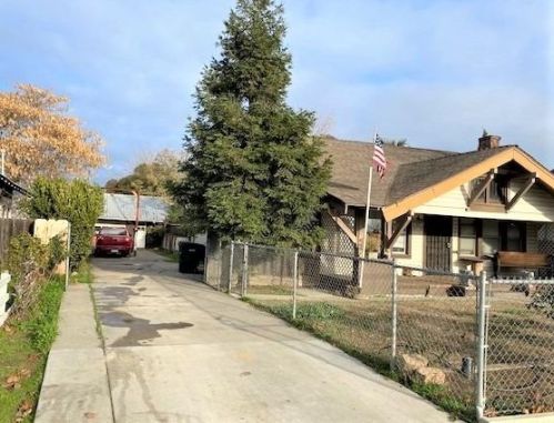 329 Davitt Ave, Valley Home, CA 95361-3816