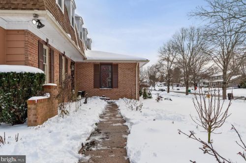 370 Ramsey Rd, Yardley PA 19067-4639 exterior