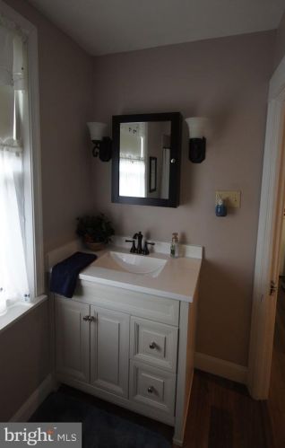 9 16th St, Camp Hill PA  17011-4801 exterior