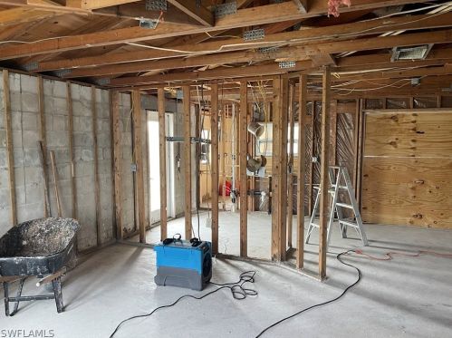 170 Washington Ave, Fort Myers Beach FL  33931-3732 exterior