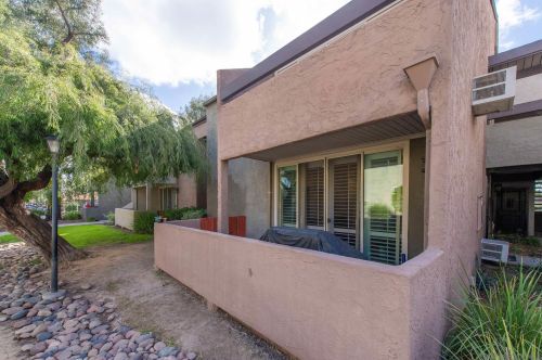 1350 Escondido Blvd, Escondido CA  92026-2511 exterior