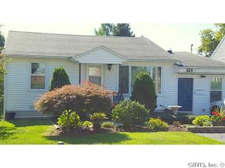 110 Garland Rd, Syracuse, NY 13219-1218