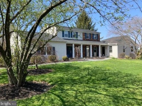 313 Homestead Dr, Harleysville, PA 19438-2113