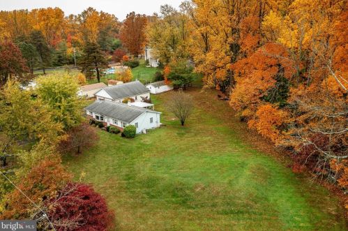 428 Neiffer Rd, Collegeville PA  19473-1415 exterior