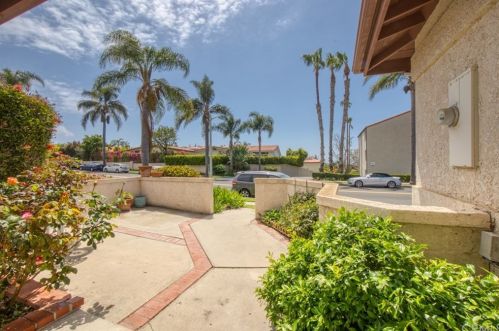 6525 Beachview Dr, Rancho Palos Verdes CA  90275-5800 exterior