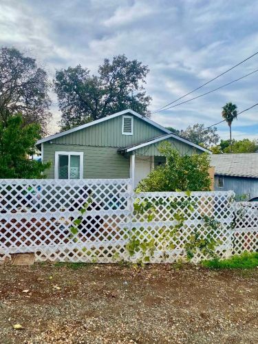 1855 Fort Wayne St, Oroville CA  95966-5923 exterior