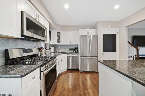 66 Hope St, Nutley NJ  07110-3120 exterior