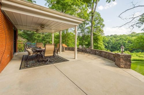 495 Clubview Dr, Canonsburg, PA 15317-3022