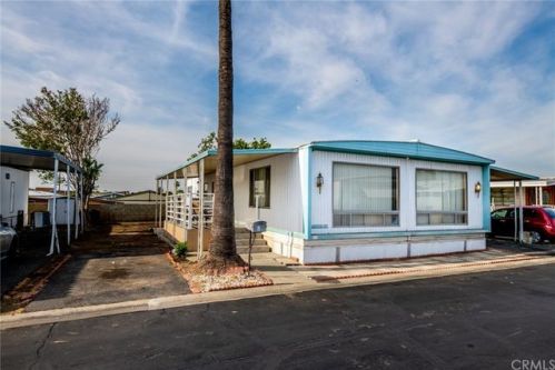 1166 Riverside Ave, Rialto CA  92376-1967 exterior