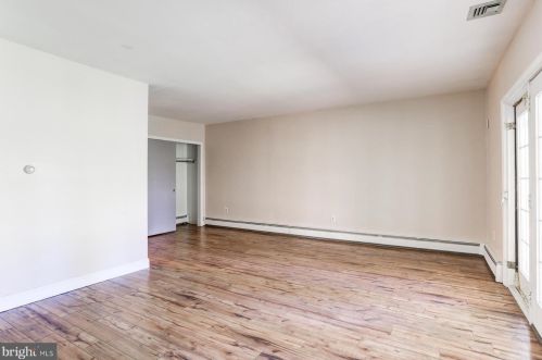 2958 Lincoln St, Camp Hill PA  17011-2832 exterior