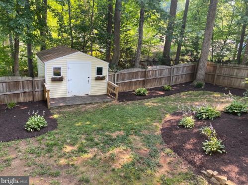 6305 Ridge Top Ct, Spotsylvania VA  22553-1611 exterior