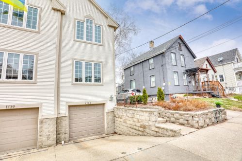 1741 Warren Ave, Milwaukee WI 53202-1616 exterior