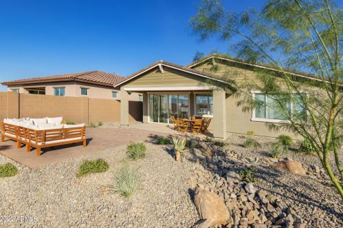2350 Ridgewood Ln, Gilbert, AZ 85298-2062