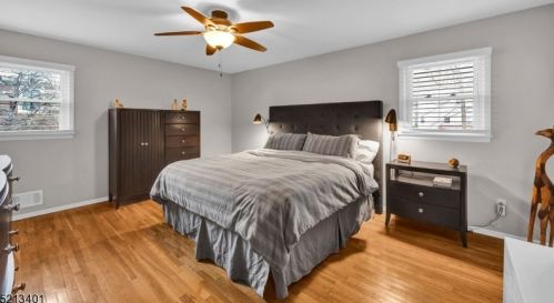 23 Bromleigh Way, Greystone Park NJ  07950-1624 exterior