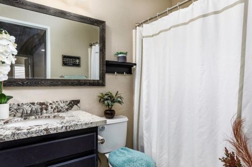 32539 Strigel Ct, Temecula CA  92592-1144 exterior