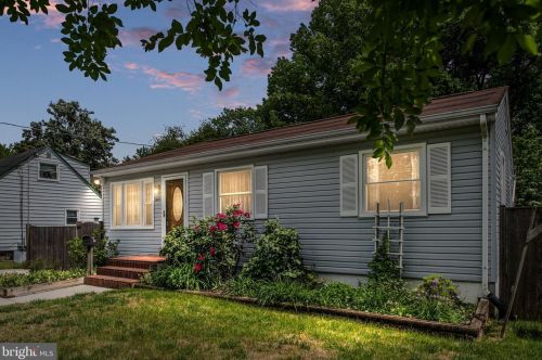 1409 Colchester Rd, Woodbridge, VA 22191-2905
