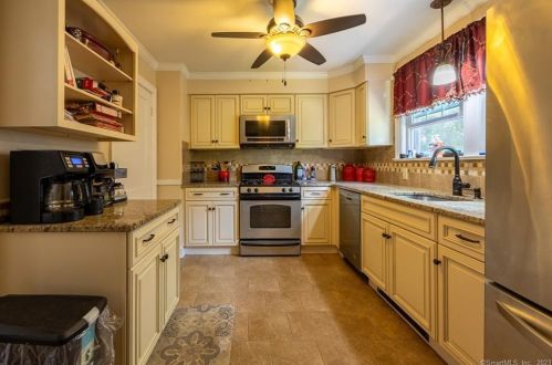 106 Country Club Rd, Waterbury CT  06762-3113 exterior