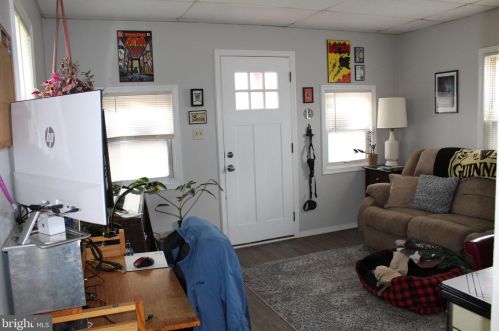 422 Walnut St, Pottstown PA  19464-5612 exterior