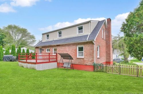 30 Lambert Dr, Norwich CT  06360-1735 exterior
