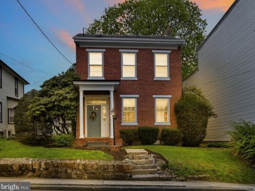 408 Union St, Schuylkill Haven, PA 17972-1329